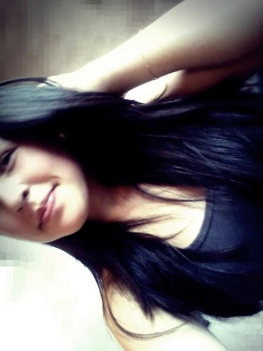 A vida só vale a pena quando se vive com amor ♫  * ≈  Tumblr : http://t.co/JHWq4jYryU