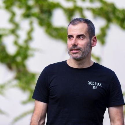 beharko's profile picture. Ekonomia eta Euskara.
EnpresaBIDEA egunkariko aholkulari eta kolaboratzailea eta analista ekonomikoa Euskadi Irratian.
Berbaizu Euskara Elkarteko kidea.