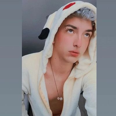 Hola, mi nombre es same, amo a toda https://t.co/AINnbKvlup gente🇵🇭https://t.co/I0XibFVAPY.🇵🇭🍑❤️
