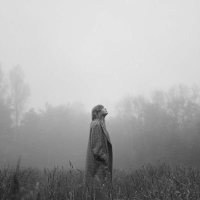 yourlyricdiary's profile picture. 