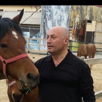 Metin6910's profile picture. PUSULAM ATATÜRK  
SEVDAM GALATASARAY YASAMA SEVİNCİM İKİ KUZUM OGLUM KIZIM