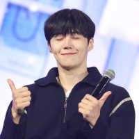 ◡̈︎ (@seonfinity) 's Twitter Profile