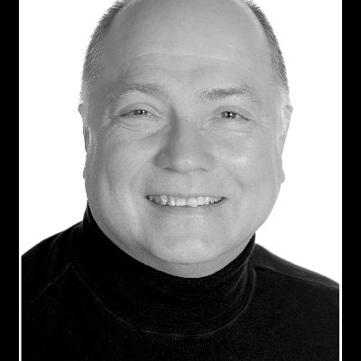 screensavant's profile picture. Director, Dramaturg; CCHS, WKU, U of Iowa, Old Creamery Theater, Lincoln Center Emerging Playwrights, FSP, Public Theater of Kentucky, Kentucky Stages