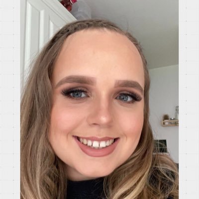 MissGreenhill_'s profile picture. Biology Teacher  🧬🧪