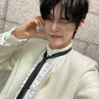 Yanto 🦊 (@jjuniebuy) 's Twitter Profile