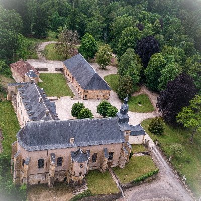 Le Clos de Lorraine met son savoir-faire à votre disposition pour une réception sur-mesure, dans la plus grande tradition de l’art de recevoir à la française.