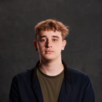 Aspiring FPS caster and content creator based in the UK