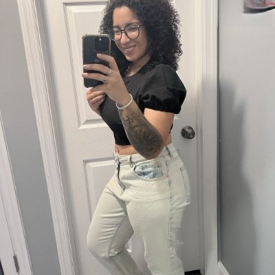 courtney_reta's profile picture. sheeeeiiit. if you know you know