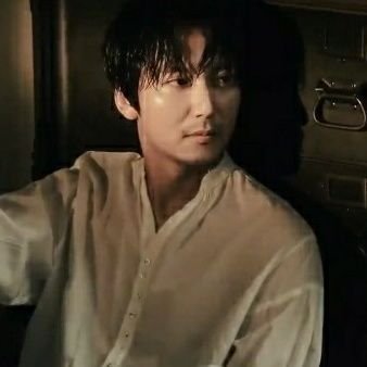 loves Kim Namgil • 01 liner| (a hint of MonstaX)
