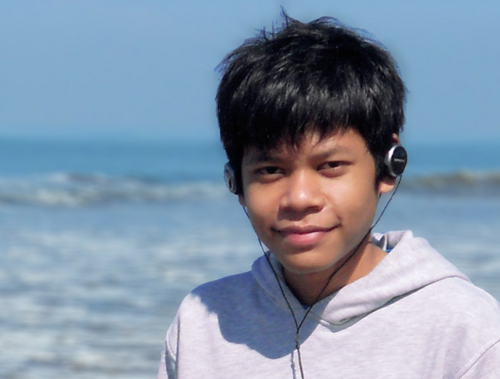 Muslim | Computer Science Universitas Indonesia | SMAN 1 padang 09 | SMPN 8 Padang 06 | graphic designer | play music | Minangkabau