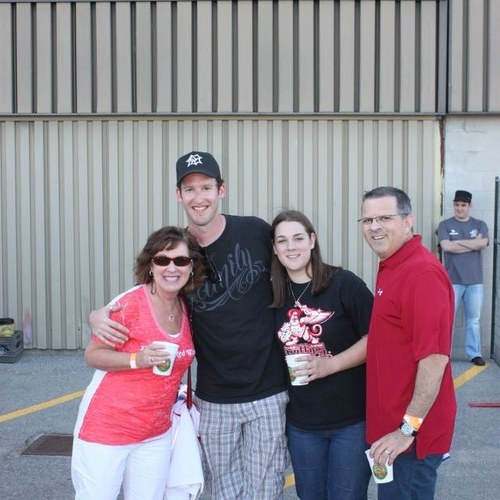 janaylee's profile picture. graduated MSU. wings and griffins fan