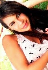 “Só uma coisa a favor de mim eu posso dizer: Nunca feri de propósito. E também me dói quando percebo que feri.”
—	 Clarice Lispector