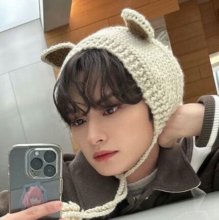 Myrcatvibes's profile picture. good vibes only. nd, they/ he, no gendered terms