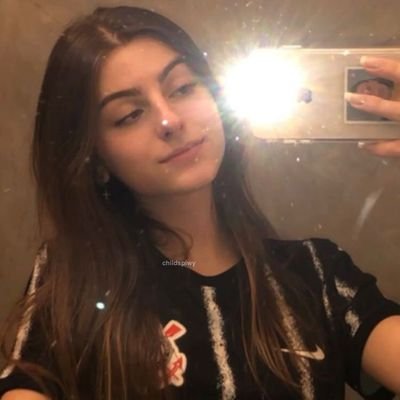 haileemozao's profile picture. hailee minha mulher