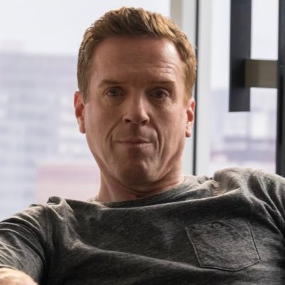 MoM_trades's profile picture. 