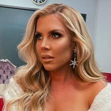 Entrepreneur | Real Housewives of Honolulu | Roleplay Account, NOT Jennifer Armstrong