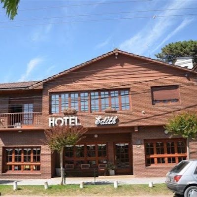 Somos Hotel Edith Villa Gesell.
El lugar ideal para tus vacaciones en familia.
A metros del centro y de la playa.
