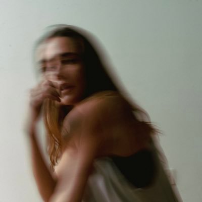 mrpolly77's profile picture. Hola, soy Paola, la muñeca que camina por sí sola.