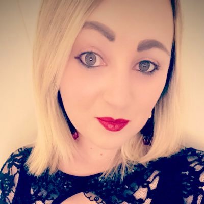 stageybecks's profile picture. Musical theatre performer & photographer. NI born&raised. Instagram: @stageybecks