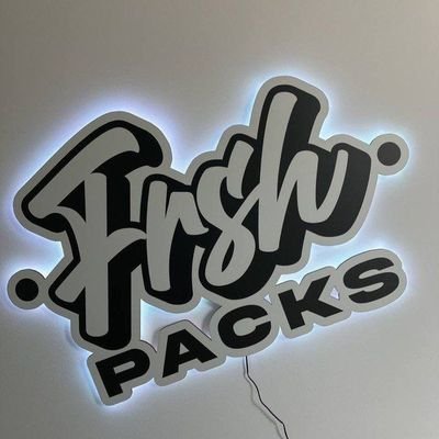 I'm a licensed medical cannabis vendor, i
got topshelf cannabis for both patience and stoners, got sativa, indica and Hybrid. Both Quality and Quantity.