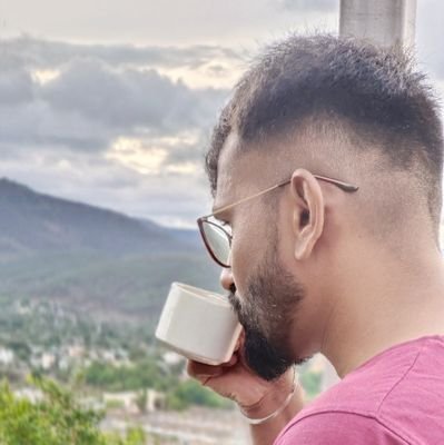 ishwar_v's profile picture. software engineer # learn#implement #result#