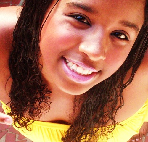 Uma menina realizada por Deus,pois tenho uma fámilia linda e um Deus maior que todas as coisas :D