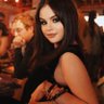 raresouvenirs's profile picture. Selena pictures // locked out of @selgspictures + it got hacked. please rt my pinned to find my moots // main: @breathinfenty // @souvenirstiles (fan account)