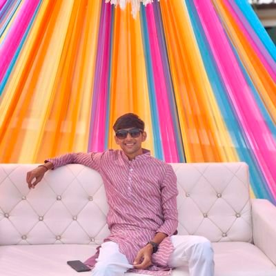 jainam_ks007's profile picture. Bollywood Buff 😍
Cricket lover🏏