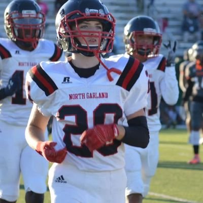 NorthGarland Highschool '26 | WR | Fb / Track / Powerlifting | 5'7 140lbs | 4.74 40 | 4.2GPA |