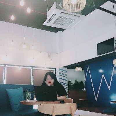 Huongmaivuu's profile picture. Marketer | Writer | Creator | Dreamer 🔥
Language Lover💜