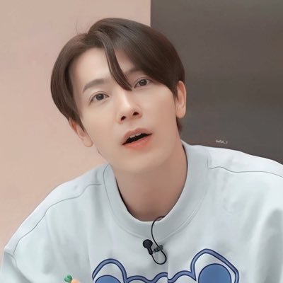 haebaby__'s profile picture. Baby ELF 🇮🇩🇸🇬🇺🇸