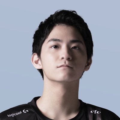 Smash Ultimate Pro Player DetonatioN FocusMe所属。色んなゲームで遊んでます。お仕事の依頼はこちらまでhttps://t.co/w8u5zHem1E 日常→@syumi_nitijo