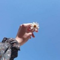 Doreen (@e_l_en_a35) 's Twitter Profile