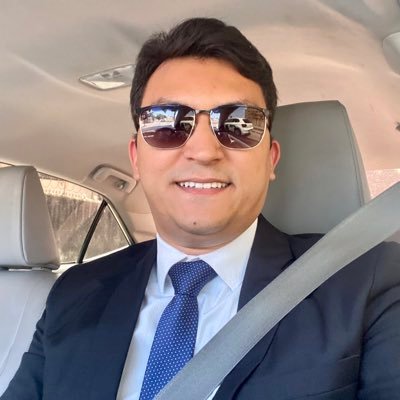 Advogado, Contador, Pós-graduado em Contabilidade e Planejamento Tributário, Empresário e Pai.