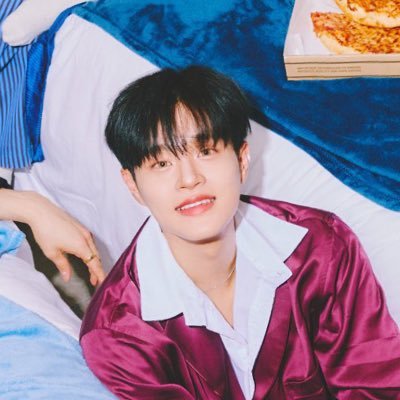ʕ•ᴥ•ʔﾉ♡ @AB6IX
