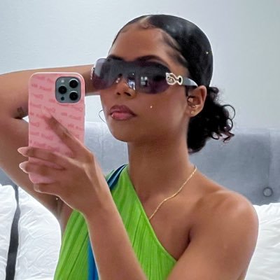 katlantiss's profile picture. leave me alone.