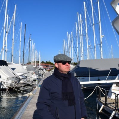 DavideCava67's profile picture. 