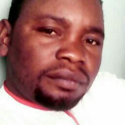 Jarebdanladi's profile picture. Simple minded