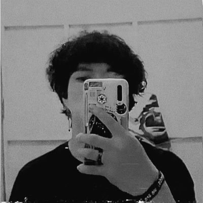 ikhsansrf's profile picture. ⓘ unavailable asf.