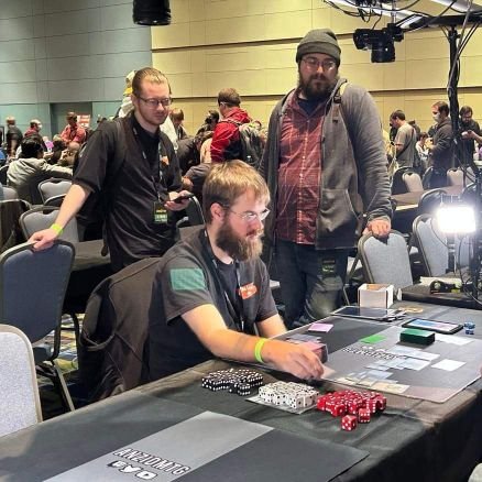 dwishs's profile picture. Legacy Pit Member, Aluren enjoyer, and bad fighting game player.