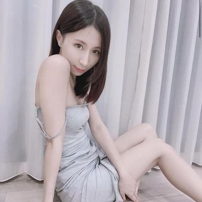 TinaLow08915053's profile picture. 人生の道の上で道に迷いました~