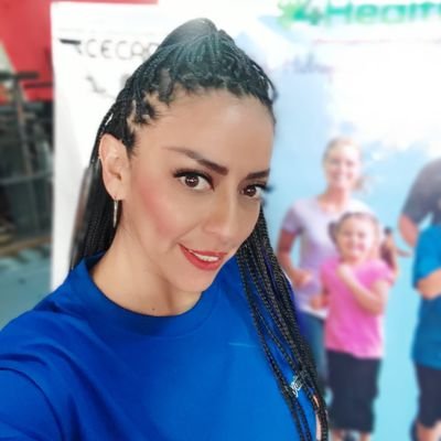 Conductora de LA MAMÁ DA CONSEJOS.
ACTRIZ, BAILARINA, LOCUTORA, YOGUI, COSMIATRA. FELÍZ, AMO EL FÚTBOL, LA MÚSICA, LEER, VIAJAR, DORMIR Y CO...MERME AL MUNDO!!!