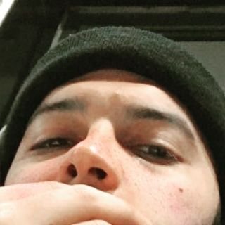 thesadcaeser's profile picture. insert a coin to see magic 🇲🇦🇴🇲