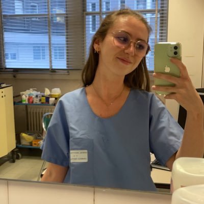 capucinehn's profile picture. 25 ans / Interne de pédiatrie 👶🏼