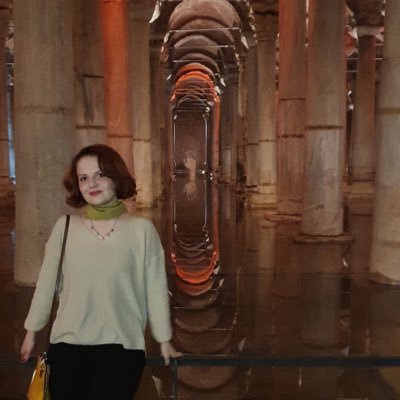 mervemulity's profile picture. bak gölgen yansıyor dağlara