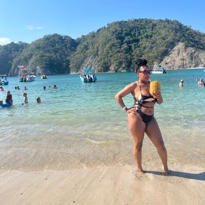 LIVE LAUGH LOVE!!! Actress, writer, paralegal 💋🙌🏽🇭🇳 Latina 😘