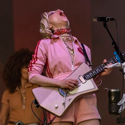 i really need st vincent to release a new album.