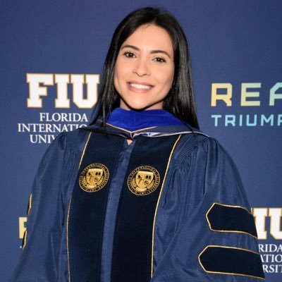 Politóloga. Ph.D in Political Science @FIU Investigo sobre comunicación política, campañas negativas y género.