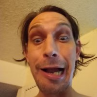 Tom tom (@maniactomtom) 's Twitter Profile