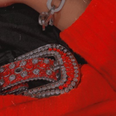 notdaydaykid's profile picture. :p . hA !